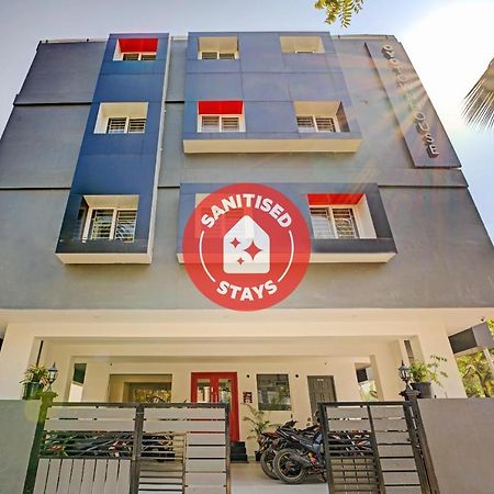 Готель Oyo Townhouse 74871 Thoraipakkam Ченнаї Екстер'єр фото