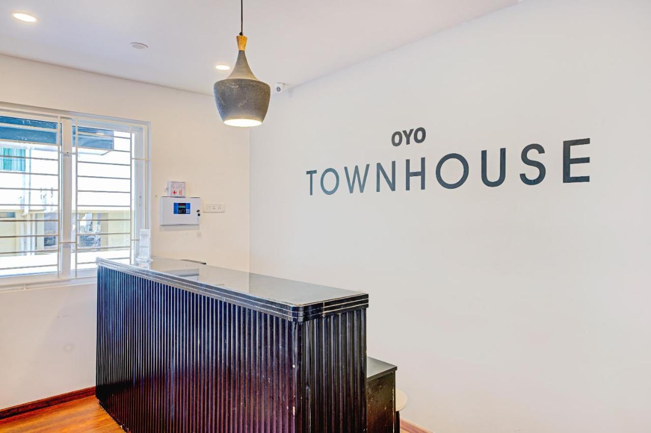 Готель Oyo Townhouse 74871 Thoraipakkam Ченнаї Екстер'єр фото