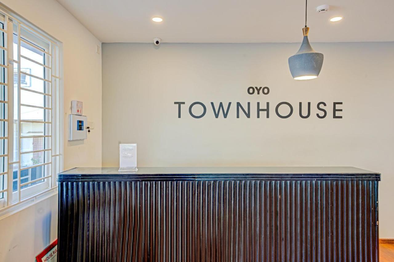 Готель Oyo Townhouse 74871 Thoraipakkam Ченнаї Екстер'єр фото